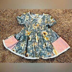 Gigi & Max baby girl dress floral 0-6 month
